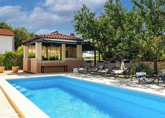 Lelaina Near Pula With Private Pool And 3 Km From The וילה *