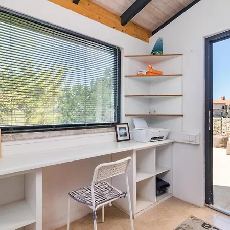 Lelaina Near Pula With Private Pool And 3 Km From The Villa *